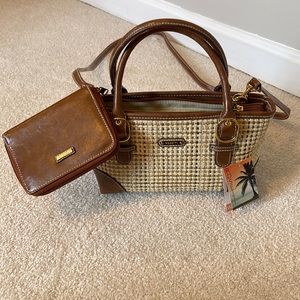 Cute butted rosetta bag